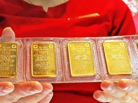 Người mua vàng lỗ nặng