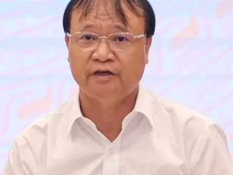 Thứ trưởng Bộ Công Thương: Điều chỉnh giá điện 3 tháng/lần để tránh giật cục