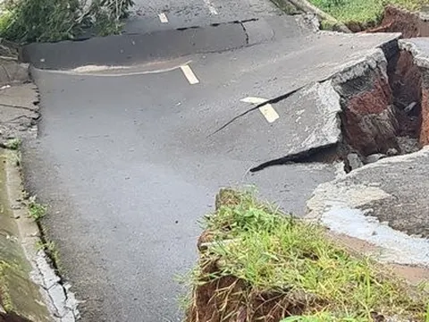 Đường Hồ Chí Minh qua tỉnh Đắk Nông tiếp tục sạt trượt nghiêm trọng