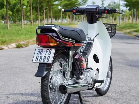 Xôn xao chuyện 2 người cùng khẳng định là chủ nhân biển số xe tứ quý 8888