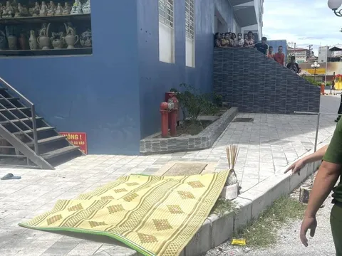 Nam thanh niên rơi từ tầng cao chung cư xuống đất tử vong