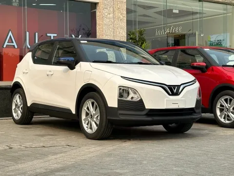 VinFast bàn giao hơn 3.000 xe điện tháng 7: VF e34 tiếp tục bán chạy nhất nhưng mẫu xe có doanh số tăng 'dựng đứng' này mới là điểm nhấn