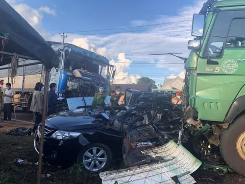 Phó Thủ tướng chia buồn với gia đình nạn nhân vụ tai nạn khiến 4 thành viên CLB HAGL thương vong