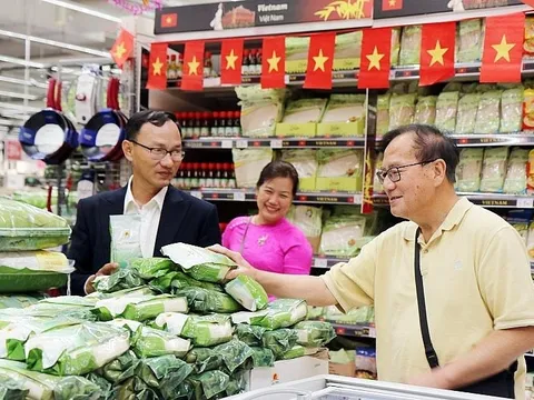 Trong lúc giá gạo tăng do nhiều nước cấm xuất khẩu, một doanh nghiệp Việt ‘trúng’ hợp đồng 127 triệu USD