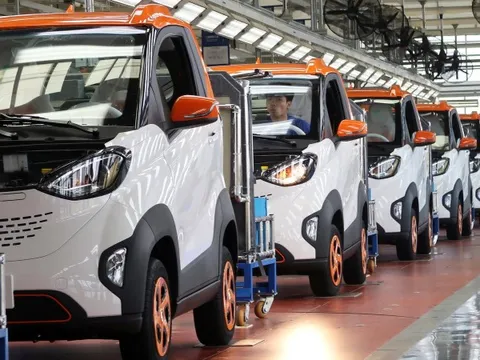 ‘Thời của xe Trung Quốc đã tới’- BYD tuyên chiến thẳng mặt Elon Musk, định lật đổ cả 'ngai vàng ô tô' Nhật Bản'