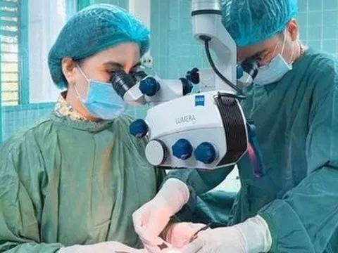 Bất ngờ phát hiện bệnh nặng nhờ triệu chứng mắt nhắm không kín