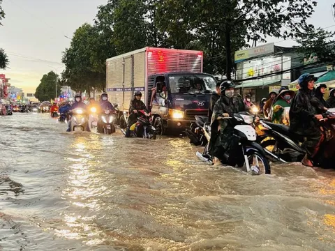 Ngàn người ở TP Biên Hòa lo sợ khi trời chuyển mưa