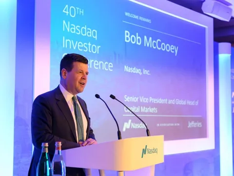 Tận mắt chứng kiến nhà máy VinFast tại Hải Phòng, Phó Chủ tịch kiêm Giám đốc thị trường Vốn toàn cầu của Nasdaq nói gì?