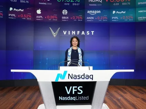 Bùng nổ về cuối phiên, cổ phiếu VinFast chốt ngày ở mức 37 USD, vốn hoá 85,5 tỷ USD, đứng top 5 ngành ô tô toàn cầu