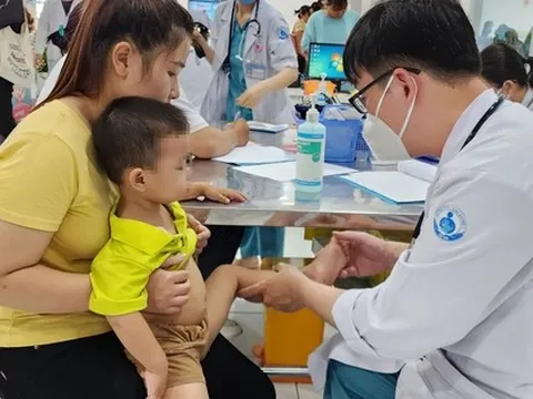 Bệnh nguy hiểm rình rập mùa tựu trường