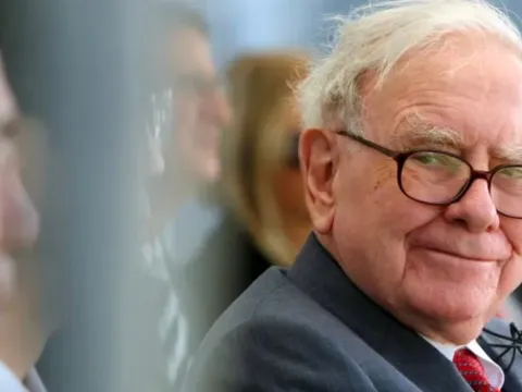 Sở hữu doanh nghiệp có cổ phiếu tăng gần 4 triệu phần trăm cùng những khoản đầu tư 'siêu lợi nhuận', Warren Buffett khẳng định vị thế 'bất bại' và không thể có phiên bản thứ 2