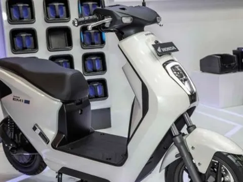 Honda EM-1 - mẫu xe máy điện nhỏ gọn cho đô thị