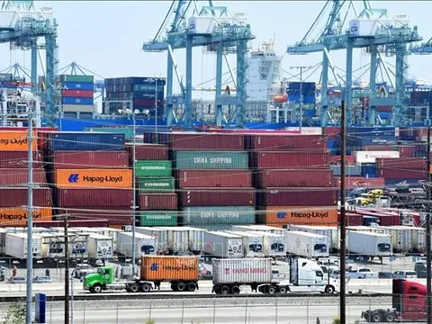 Báo WSJ: Mỹ áp thuế mới với kim loại nhập khẩu từ Trung Quốc, Đức và Canada