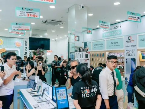Người nổi tiếng bất ngờ trước độ "chịu chơi" của Di Động Việt