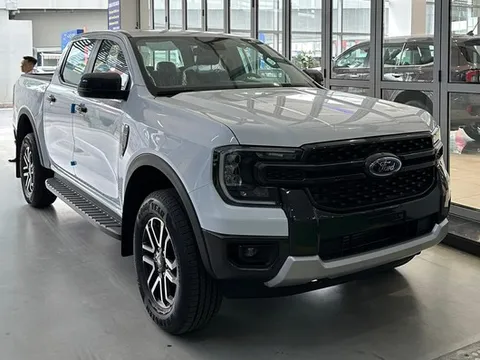 Loạt xe bán hơn tất cả đối thủ cộng lại trong tháng 7: Ranger, Xpander như một mình một sân
