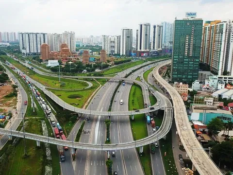 TP HCM đổi tên 7,8km Xa lộ Hà Nội