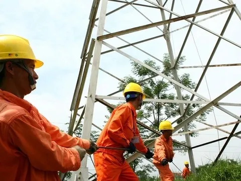 EVN đồng ý phương án 3 tháng điều chỉnh giá điện một lần