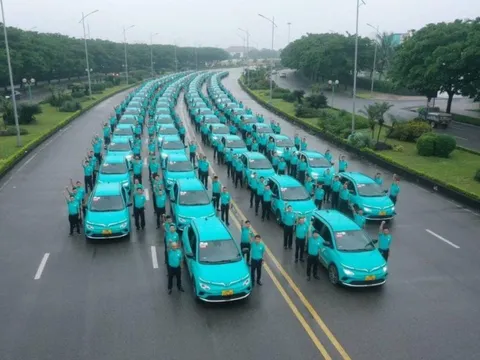 Taxi Xanh SM của tỷ phú Phạm Nhật Vượng đã tăng vốn điều lệ lên 5.650 tỷ đồng, bỏ xa các đối thủ tại Việt Nam