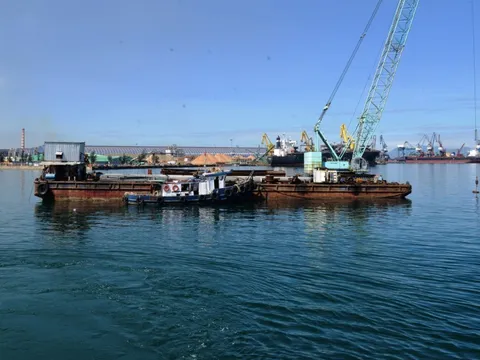 Quảng Ngãi: Cho phép doanh nghiệp nhận chìm gần 1 triệu m3 bùn đất xuống biển