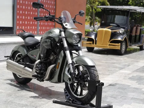 Thế giới 2 bánh: Hyosung GV300R 2023 về Việt Nam, khởi điểm từ 148 triệu đồng