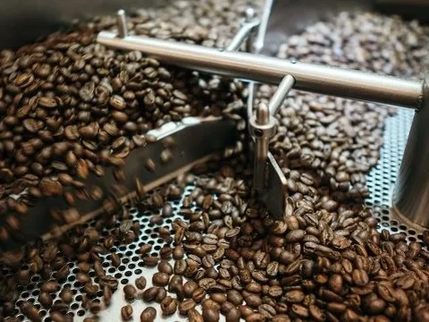 Một loại thức uống được yêu thích hàng đầu tại Việt Nam đang bị đe dọa về nguồn cung, người tiêu dùng nên chuẩn bị gì?