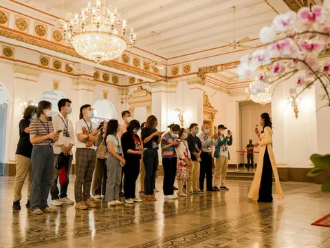 Mở cửa đón khách tham quan miễn phí trụ sở HĐND - UBND TP HCM dịp lễ 2-9