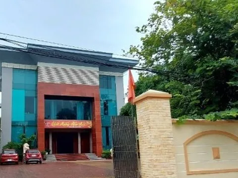 Hé mở Minh Quang - công ty trúng nhiều gói thầu lớn ở miền Trung