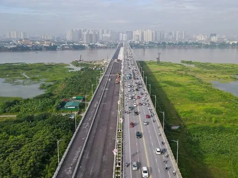 Hà Nội muốn dùng 700 tỉ đồng xây hầm chui dẫn lên cầu 2.500 tỉ đồng chuẩn bị thông xe