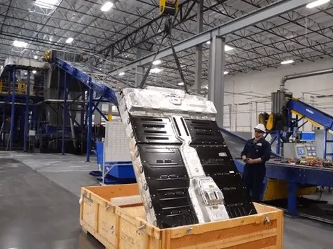 Khám phá quy trình tái chế pin xe điện kiểu mới