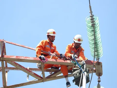 Đề xuất tính giá điện bao gồm khoản lỗ của EVN