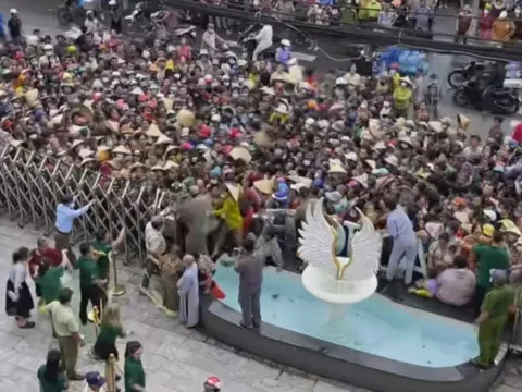 Thông tin mới về vụ hỗn loạn trước cơ sở thẩm mỹ ở TP HCM