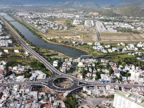 Cận cảnh nút giao 1.200 tỉ đồng vừa thông xe ở Nha Trang