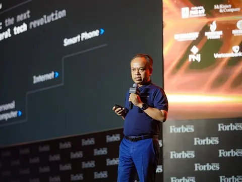 CEO Trusting Social chỉ ra viễn cảnh đáng sợ của siêu trí tuệ AGI: Chiếc máy có khả năng tư duy tương đương với con người, nhân viên ngân hàng, bác sĩ, giáo viên đối diện nguy cơ mất việc