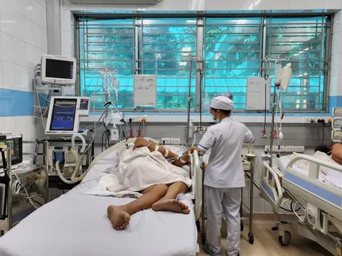 Thở máy chỉ vì vết trầy xước