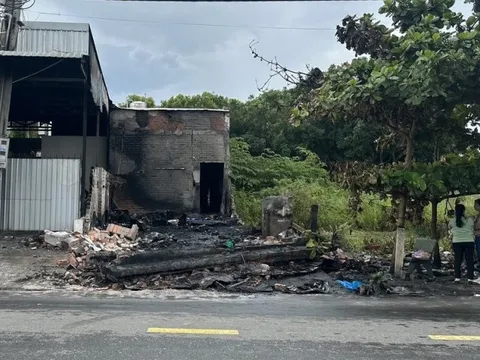 Đề nghị truy tặng Huân chương Dũng cảm cho người lao vào đám cháy cứu hàng xóm