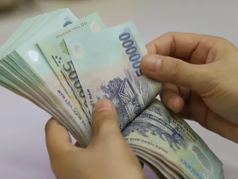 Tiền lương của người lao động khi làm việc vào các ngày nghỉ lễ Quốc khánh được tính thế nào?
