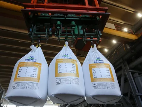 Nga tìm cách tăng ảnh hưởng lên một mặt hàng quan trọng - là mặt hàng Nga xuất khẩu số một thế giới, Việt Nam cũng chi hơn nửa tỷ USD nhập về sau 7 tháng đầu năm