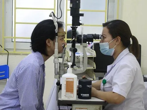 Bệnh đau mắt đỏ lây qua những đường nào, làm gì để không bị lây bệnh?