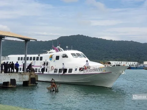 Kiên Giang: Tàu, phà đi Phú Quốc và các đảo hoạt động trở lại