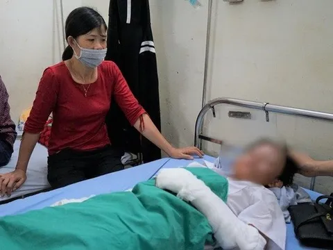 Thầy giáo hút thuốc vô tình làm nổ bóng bay khiến 10 học sinh nhập viện