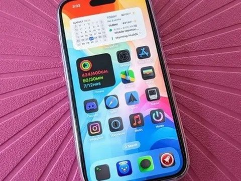 Thiết kế chính thức của iPhone 15 Pro bị lộ vì chiếc ốp lưng: Người dùng thất vọng vì chẳng khác gì iPhone 14 Pro?