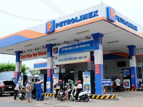 15h chiều nay, giá xăng tăng lần thứ 6 liên tiếp