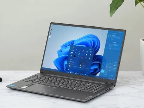 Đổi điểm thi Đại học, cô gái mua được laptop xịn chưa tới 6 triệu đồng