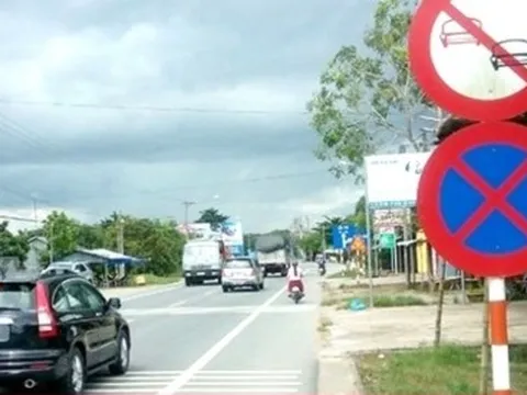 Các trường hợp không được vượt xe khác dù không có biển cấm