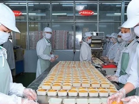 Giá đường cao kỷ lục, doanh nghiệp Việt chịu 'cú đấm bồi' giữa cao điểm cuối năm