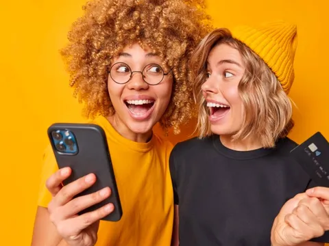 Kinh doanh trên mạng xã hội Zalo, TikTok… bùng nổ, dự báo “vượt mặt” các sàn thương mại điện tửvới doanh thu tỷ đô