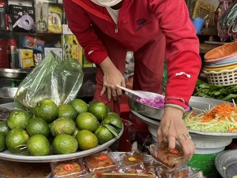 Tràn lan bánh trung thu '3 không'