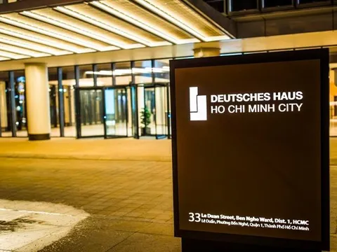 Apple làm ăn ra sao sau 8 năm có mặt tại Việt Nam?