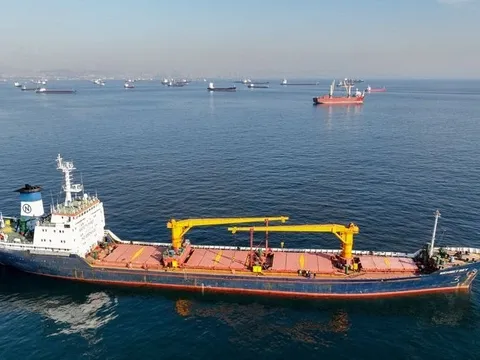 Chiết khấu giảm, giá bán tăng - nước tiêu thụ dầu lớn thứ 3 thế giới vẫn là khách 'ruột' của dầu Nga