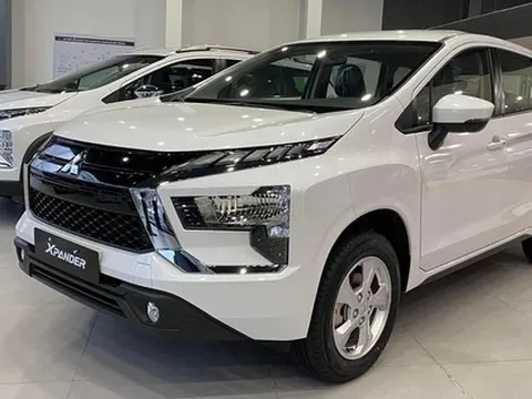 Giá lăn bánh xe Mitsubishi giờ gần rẻ như niêm yết: Khách Việt được đóng cho gần hết chi phí cơ bản khi mua xe
